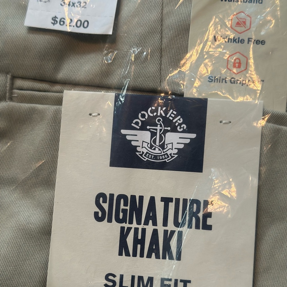 Dockers Khaki pants size 34x32 pants.